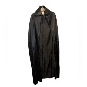Spirit Halloween Black Men's Cape